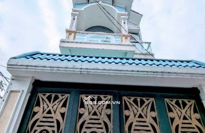 bán nhà 4 tầng hẻm xe hơi gần Phú Mỹ Hưng, sổ hồng riêng hoàn công đầy đủ