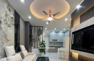 Chỉ nhỉnh 6 tỷ xíu- Trung tâm Kim Giang - Vũ Tông Phan - ô tô qua nhà, 40m2 - 4 tầng - SĐCC