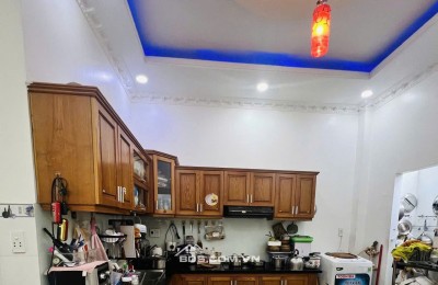 NHÀ ĐẸP QUẬN 7 – 3 TẦNG ĐÚC – NGANG GẦN 6M HIẾM- Chỉ 5 Tỷ 990