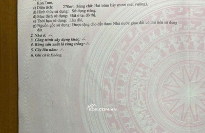 Diện tích tổng 2400m2 với mặt tiền siêu rộng lên tới 70m, cực kỳ thoáng đãng và dễ dàng phân lô hoặc làm biệt thự nhà vườn