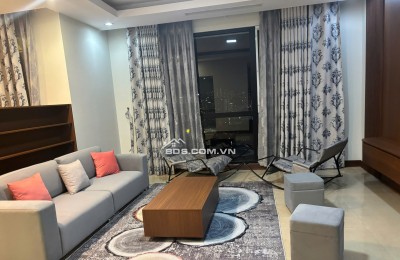 Cho thuê căn hộ R1 Royal city- 150m2, 3 PN, Nội thất mới 100%