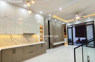 Nhà đẹp Miếu Hai Xã 4 tầng ô tô đỗ gần nhà