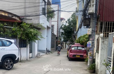 Siêu phẩm nhà đẹp Thiên Lôi ô tô ngủ trong nhà có thang máy