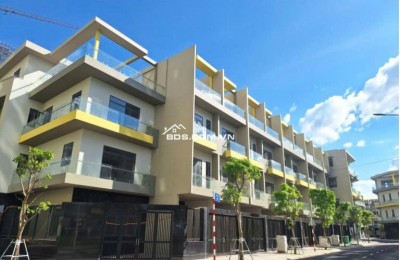 CHỈ CÒN ĐÚNG 2 CĂN CUỐI CÙNG NHÀ PHỐ TRỰC DIỆN ĐÔ THỊ ĐẲNG CẤP – NHẬN NHÀ SANG, NHẬN NGAY CHIẾT KHẤU 5%!