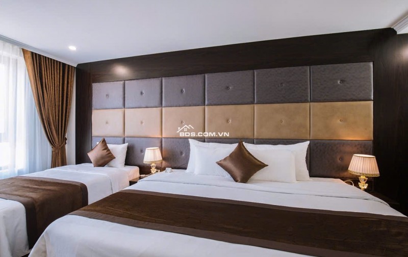  BÁN KHÁCH SẠN 4 SAO TRUNG TÂM HẠ LONG – VỊ TRÍ VIP – DOANH THU ỔN ĐỊNH