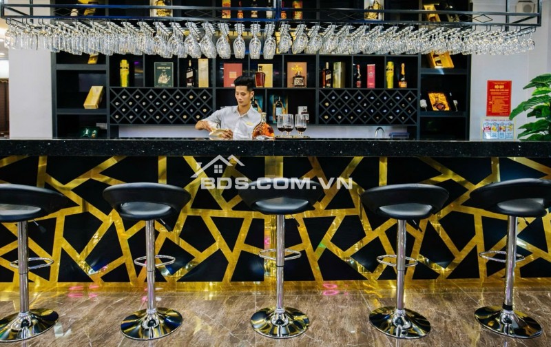  BÁN KHÁCH SẠN 4 SAO TRUNG TÂM HẠ LONG – VỊ TRÍ VIP – DOANH THU ỔN ĐỊNH
