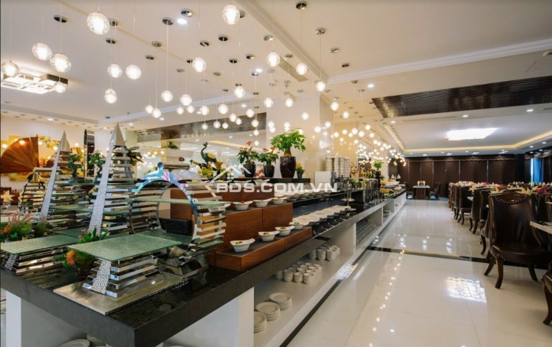  BÁN KHÁCH SẠN 4 SAO TRUNG TÂM HẠ LONG – VỊ TRÍ VIP – DOANH THU ỔN ĐỊNH