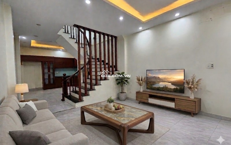 BÁN NHÀ 5 TẦNGx31m2-NGÕ THÔNG Ô TÔ ĐỖ CỬA–10 RA MẶT PHỐ-TRUNG TÂM SÀI ĐỒNG-GIÁ 6.X TỶ