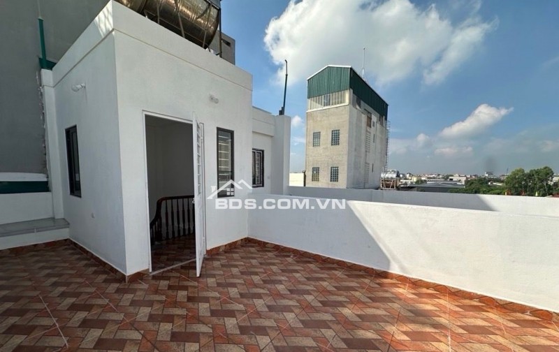 HlẾM - TÂY NAM LINH ĐÀM - NHÀ ĐẸP MỚI XÂY, 38m2 x 5T, MT 4m lý tưởng - 10m ra phố, Ô TÔ TRÁNH ĐỖ!