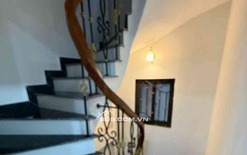 NHÀ DÂN XÂY CHẮC CHẮN - Ô TÔ NHỎ ĐỖ CỬA - 20M RA Ô TÔ THÔNG - NỞ HẬU SIÊU ĐẸP - THIẾT KẾ HIỆN ĐẠI