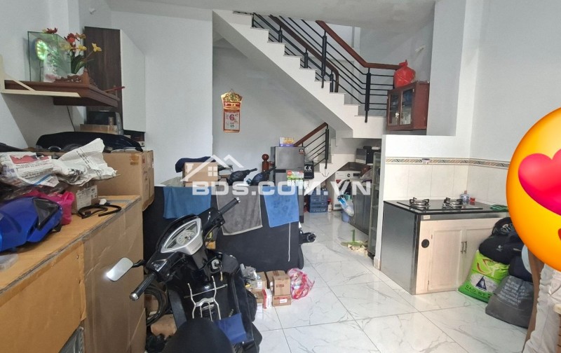 Nhà 3 Tầng ngang 4,5m rộng rãi, cách Mặt tiền đường Cô Giang tầm 50m,