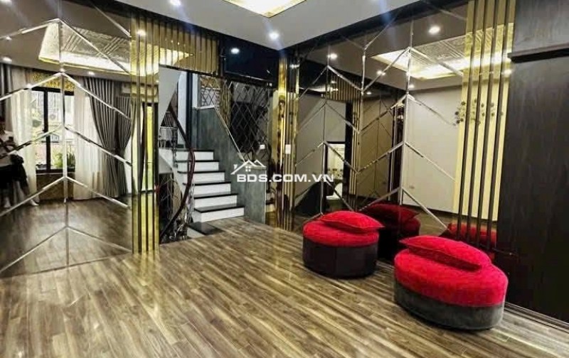 Bán Nhà Ô TÔ Nguyễn Chí Thanh, Đống Đa 40m, 6 tầng, mt 4m, giá 20.5 tỷ.