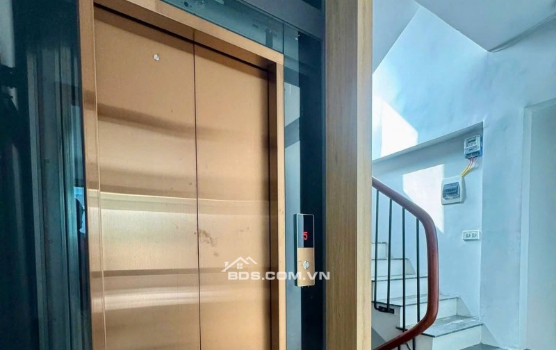 Bán Nhà Dòng Tiền, Gần Phố, Lê Thanh Nghị, Hai Bà Trưng, 26/35m, 6 tầng, giá 10.6 tỷ