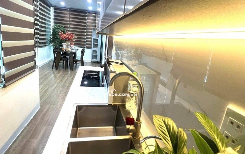 Bán Nhà Kinh Doanh, Ngõ Ô TÔ, Tôn Đức Thắng, Đống Đa 40/46m, 5 tầng, mt 8m, giá 21.6 tỷ.