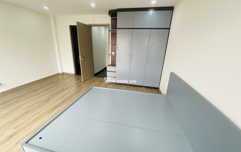 BÁN GẤP NHÀ 5 TẦNG ĐẸP-NGÕ NÔNG-20M RA PHỐ NGUYỄN LAM-TRUNG TÂM PHÚC ĐỒNG, LONG BIÊN