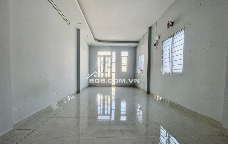 BÁN NHÀ HXH ĐƯỜNG DA NAM QUẬN 8 - DT 49MV SHR CHỈ 7TỶ630. LH:0986225711.