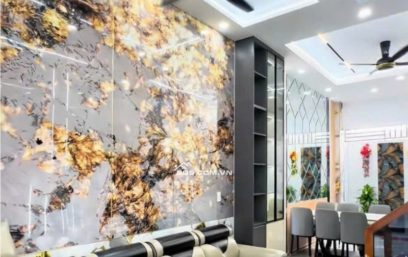 BÁN NHÀ NGAY CHỢ BÌNH ĐIỀN QUẬN 8. DT80 M2 - SHR - CHỈ 1TỶ165TR. LH:0785448683.