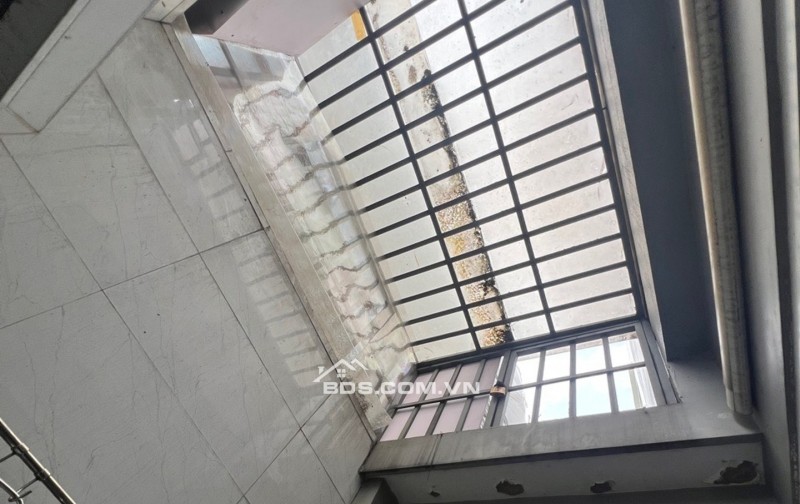 NHÀ 4 TẦNG  ,AN PHÚ ĐÔNG- HXT- DT 64M2 GIÁ 8,3 TỶ,