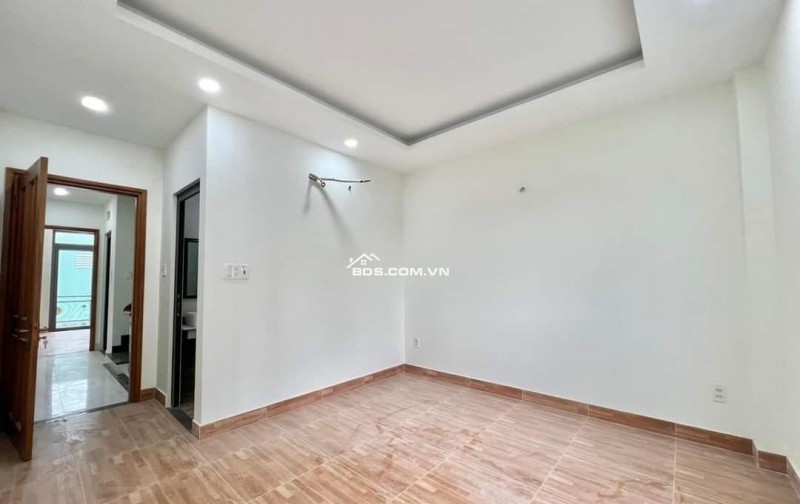 NHÀ MỚI XÂY DỰNG - HẺM HÀ HUY GIÁP- 5 TẨNG-  NHỈNH 6 TỶ