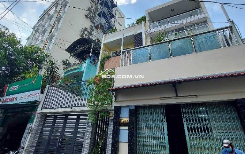 BÁN NHÀ TRUNG TÂM QUẬN 7 ( NGAY NGÃ 4 NGUYỄN THỊ THẬP VÀ NGUYỄN VĂN LINH, CÁCH PHÚ MỸ HƯNG CHỈ 1KM