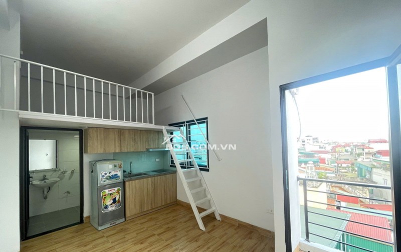 Cho thuê CC mini, có thang máy, có gác xép, có ban công gần trường Bách-Kinh-Xây, 0981888335