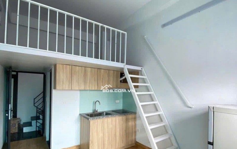 Cho thuê CC mini, có thang máy, có gác xép, có ban công gần trường Bách-Kinh-Xây, 0981888335