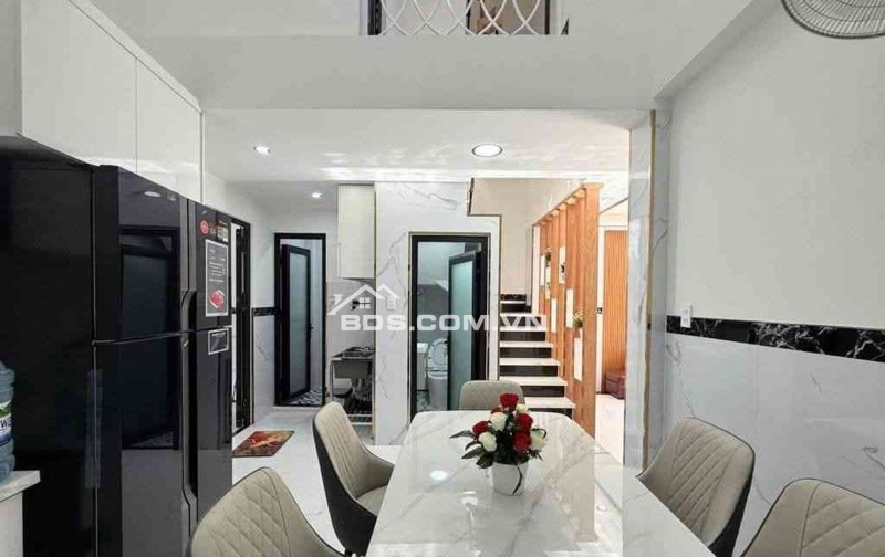 2 MẶT TIỀN TRƯỚC SAU XE HƠI - KHU ĐỒNG BỘ PHÂN LÔ -- 5 TẦNG MỚI KENG FULL NỘI THẤT CAO CẤP- GIÁ 9,5 TỶ