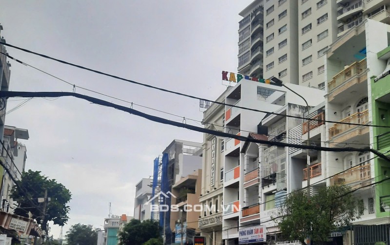 Góc 2 MT Chợ Lớn P11 Q6 dt 7x18 giá chỉ 19 tỷ 500 có bớt
