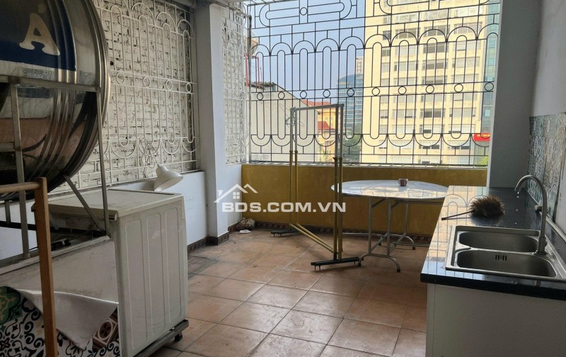 Cho thuê nhà nguyên căn 5 tầng, 6 ngủ, 5WC phố Hoàng Sâm hợp ở gia đình, làm văn phòng...0354229554