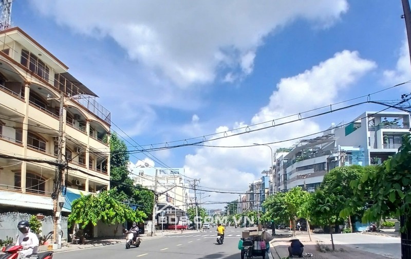 Nhà 15 tỷ ngay MEGA Bình Phú MT đường số 26 Quận 6