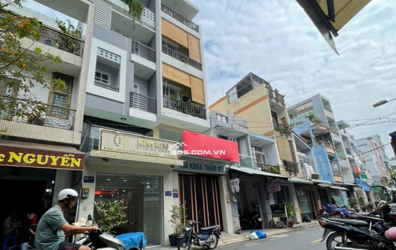 8 tỷ 200 Nhà 3 lầu cư xá Phú Lâm D cách Bình Phú 1 căn