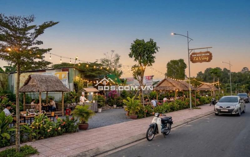 BÁN 500M ĐẤT TẠI CẦN THƠ, CÓ KHO SẲN BAO QUANH ĐẤT, MẶT TIỀN 27M, MẶT LỘ NHỰA 18M. LH:0798441899