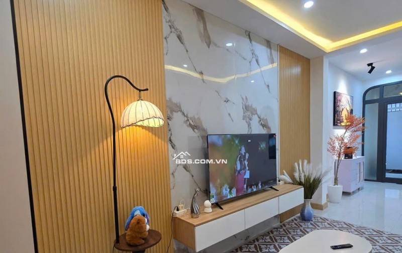 BÁN NHÀ 2MT ĐƯỜNG PHẠM NGŨ LÃO (HẢI CHÂU) – 72MV 2 TẦNG – SHR CHỈ 4.7TỶ. LH:0905558958.