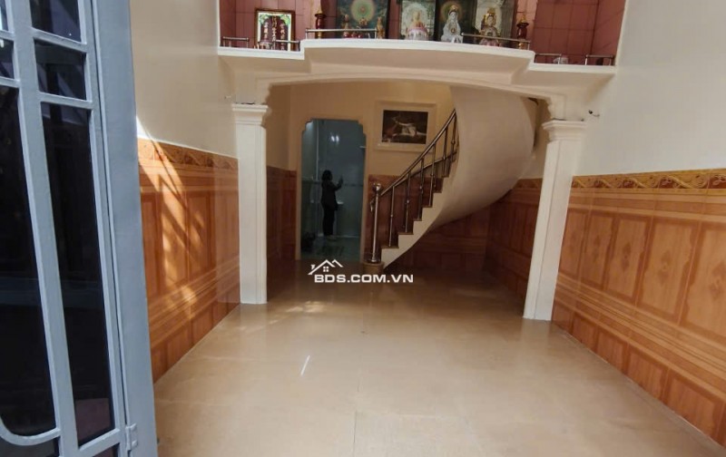 NHÀ ĐẸP LÊ THỊ BẠCH CÁT– QUẬN 11 – 42M2 - CHỈ 5.7 TỶ . LH:0775532337.
