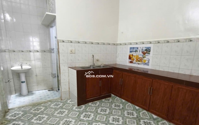 NHÀ ĐẸP LÊ THỊ BẠCH CÁT– QUẬN 11 – 42M2 - CHỈ 5.7 TỶ . LH:0775532337.