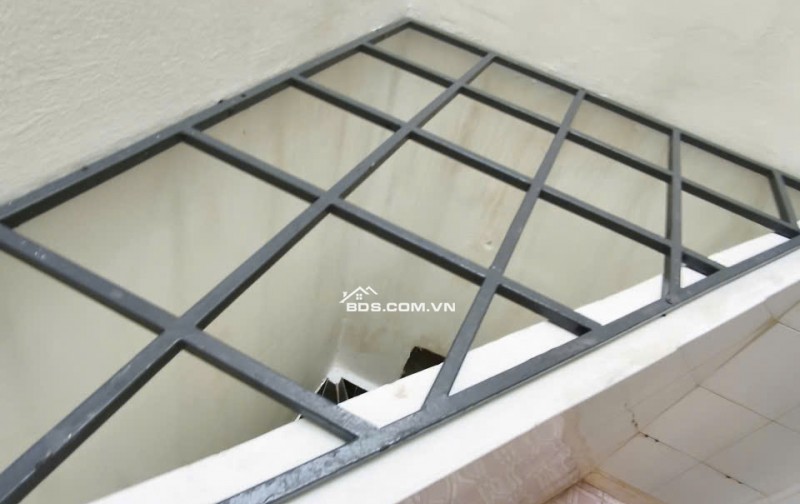 NHÀ ĐẸP LÊ THỊ BẠCH CÁT– QUẬN 11 – 42M2 - CHỈ 5.7 TỶ . LH:0775532337.