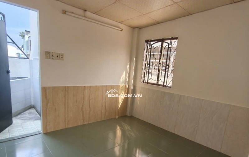 NHÀ ĐẸP LÊ THỊ BẠCH CÁT– QUẬN 11 – 42M2 - CHỈ 5.7 TỶ . LH:0775532337.
