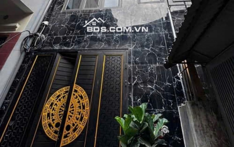 Cho thuê CC mini, có thang máy, có gác xép, có ban công gần trường Bách-Kinh-Xây, 0981888335