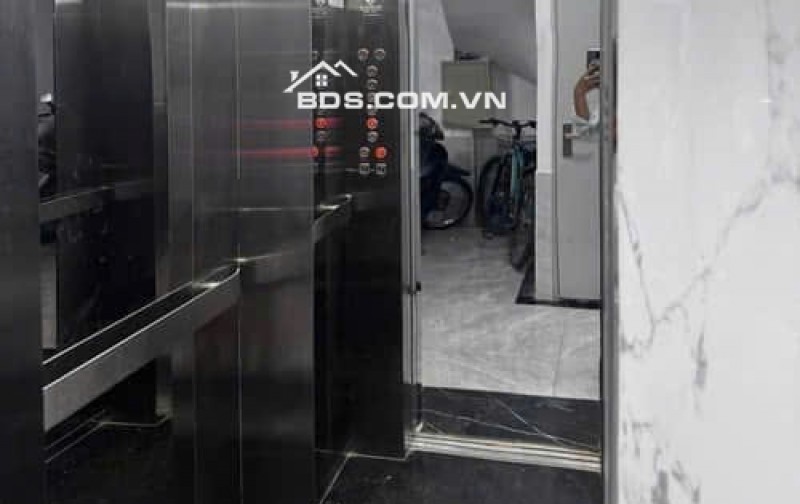 Cho thuê CC mini, có thang máy, có gác xép, có ban công gần trường Bách-Kinh-Xây, 0981888335
