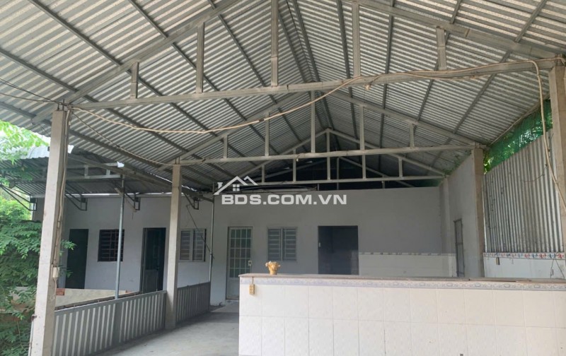 BÁN KHO MẶT TIỀN ĐƯỜNG VÀNH ĐAI 372m2 có thổ cư/ 1 ty 650