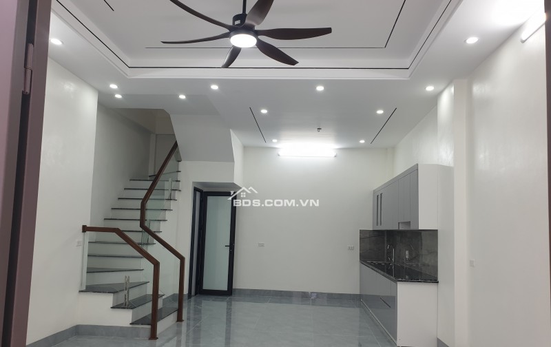 BÁN NHÀ ĐẸP 1.98 TỶ 3 TẦNG XÂY MỚI NGÕ RỘNG GIẢI PHÓNG