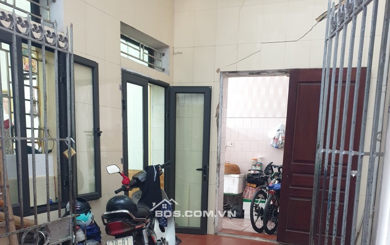 BÁN NHÀ 1.8 TỶ 2 TẦNG 77M2 CHỈ  SAU NHÀ MẶT ĐƯỜNG THÁI BÌNH