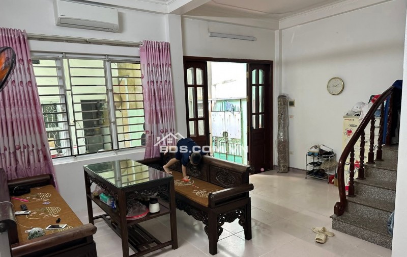 BÁN NHÀ ĐẸP 1.68 TỶ 2.5 TẦNG 38M2 NGÕ CỰC NGẮN HOÀNG VĂN THỤ