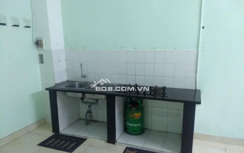 Cần cho thuê nhà hẻm nguyên căn Nguyễn Tri Phương 68m2 , 2 phòng nghủ