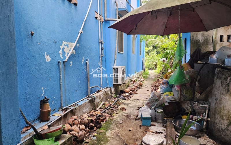 Bán nhà, đất mặt tiền đường Nguyễn Văn Bứa, xã Bà Điểm. Diện tích 1079,5m² có 247,6m² thổ