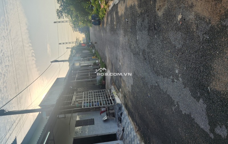 Cần bán đất xã Tam An cũ Long Thành 100m2, đường oto