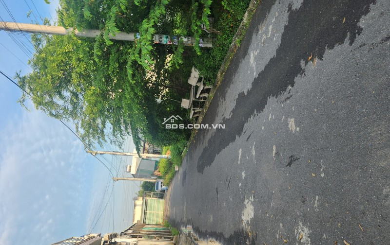 Cần bán đất xã Tam An cũ Long Thành 100m2, đường oto