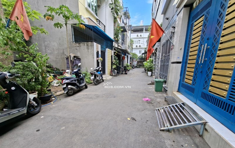 Nhà 4 tầng Hiệp Bình Phước - Hàng xóm KDC Hồng Long - Xe hơi đậu đổ ngày đêm