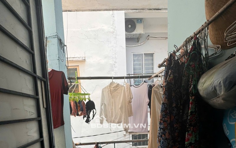 Cơ Hội Sở Hữu Nhà Quận 10 Giá Tốt – 27m², 2 Tầng Kiên Cố, chỉ 4,45 Tỷ
