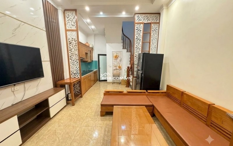 NGÕ NÔNG–Ô TÔ ĐỖ CỬA–10M RA Ô TÔ TRÁNH–XÂY MỚI 4 TẦNG 40M2 4 NGỦ–LONG BIÊN- BÁN NHANH